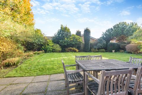 3 Burlingham Grange, North Warnborough, Hook, RG29 1FB
