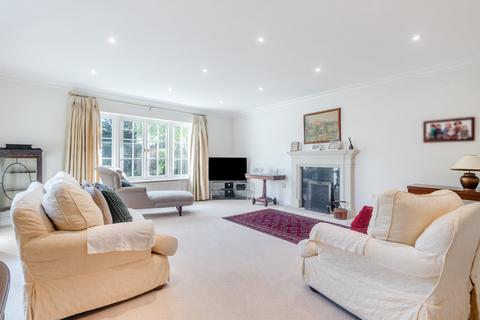 3 Burlingham Grange, North Warnborough, Hook, RG29 1FB