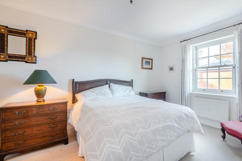 3 Burlingham Grange, North Warnborough, Hook, RG29 1FB