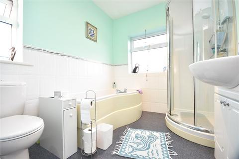 3 bedroom semi-detached house for sale, Cross Valley Drive, Leeds, West Yorkshire