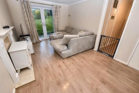 3 bedroom terraced house for sale, Low Moorside Close, Leeds