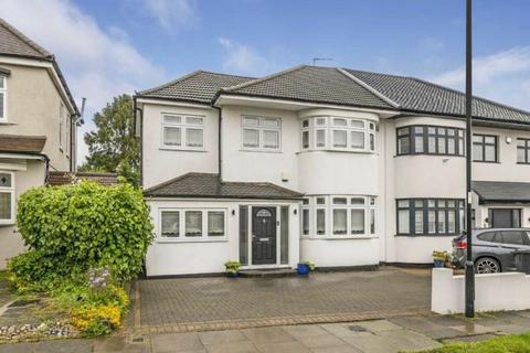 4 bedroom semi-detached house for sale, South Lodge Drive, London, N14