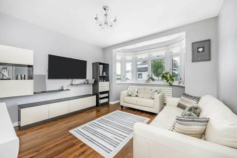 4 bedroom semi-detached house for sale, South Lodge Drive, London, N14