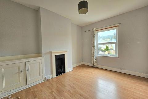 1 bedroom flat to rent, Meeching Road, Newhaven