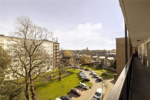 2 bedroom flat for sale, Redlands Way, Brixton SW2