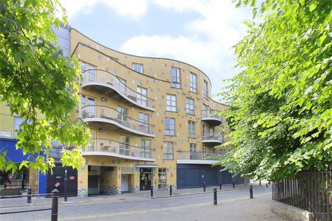 2 bedroom flat to rent, Fulham Island, London SW6