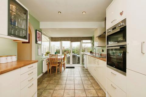 3 bedroom bungalow for sale, Southfield Close, York YO23