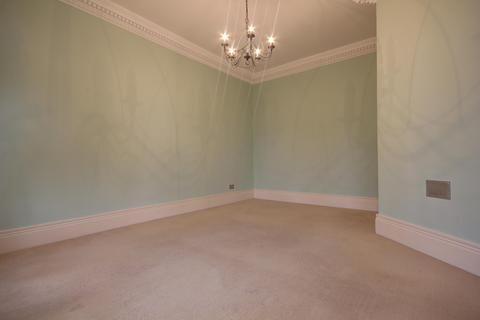 2 bedroom apartment to rent, Balmore Park House, Caversham RG4