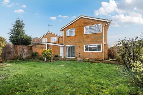 4 bedroom detached house for sale, Chiltern Drive, Reading RG10