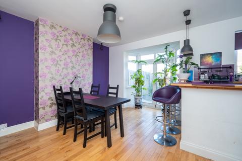 90 Abbotts Road, Cheam, Sutton, SM3 9SX