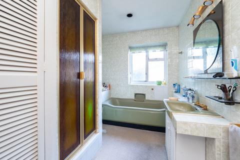63 Nonsuch Walk, Cheam, Sutton, SM2 7LF