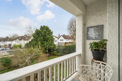 4 bedroom semi-detached house for sale, Guilford Avenue, Surbiton KT5