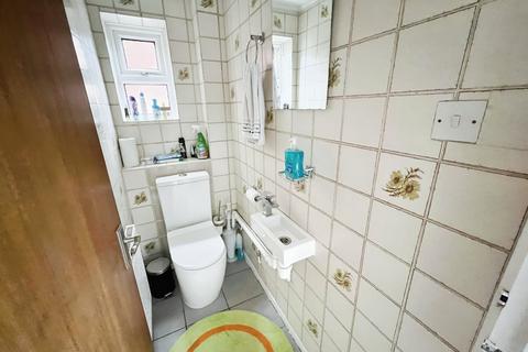 35 Berwick Road, Stoke-on-trent, ST1 6ER