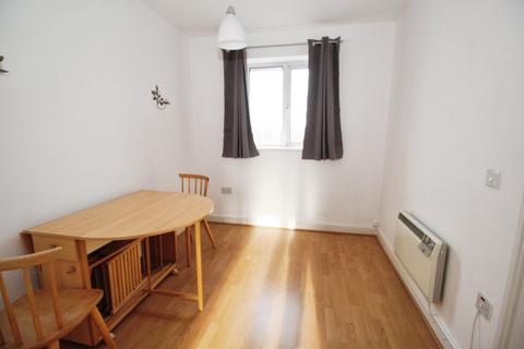 2 bedroom apartment to rent, Hyde Road, Greater Manchester M18