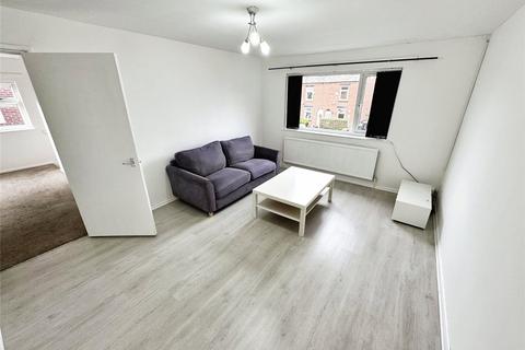 2 bedroom flat to rent, Moorside Road, Manchester M27