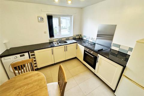 2 bedroom flat to rent, Moorside Road, Manchester M27