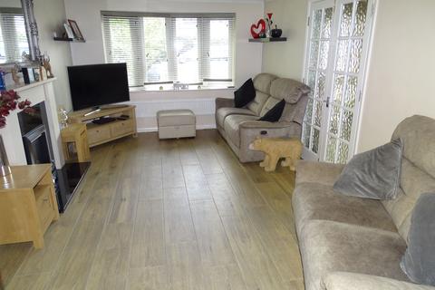 4 bedroom detached house for sale, Walkers Way: South Bretton