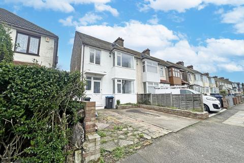 3 bedroom semi-detached house to rent, Dane Valley Road, Margate