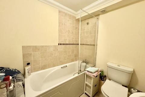 1 bedroom flat to rent, Albert Mews, Albert Street, Ramsgate