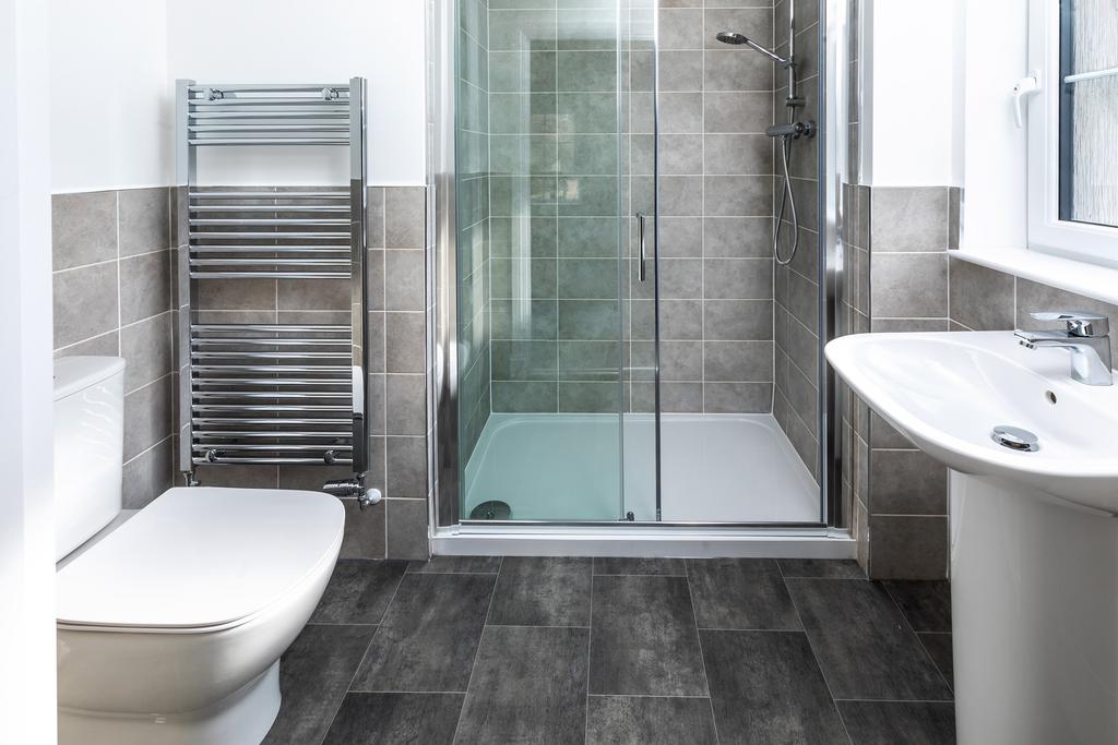 Plot 41 DWH Countesswells, shower, Dalmally