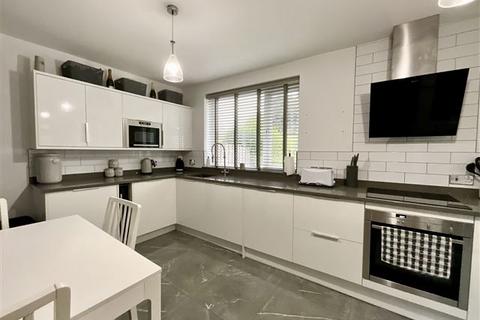 3 bedroom semi-detached house for sale, Coalbrook Grove, Woodhouse Mill, Sheffield, S13 9XS