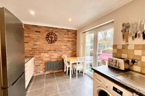 2 bedroom terraced house for sale, Saddler Avenue, Waterthorpe, Sheffield, S20 7LF