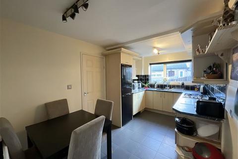 2 bedroom terraced house for sale, The Plantin, Halfway, Sheffield, SHEFFIELD, S20 4TF