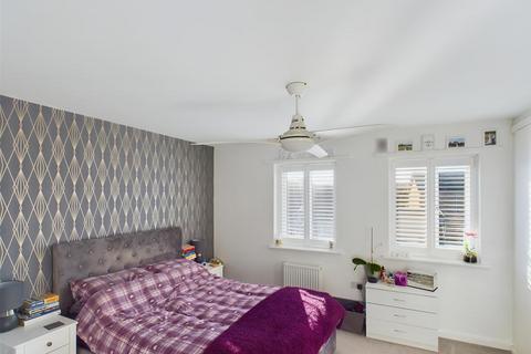 4 bedroom house for sale, Wilkinson Crescent, Wolverton MK12