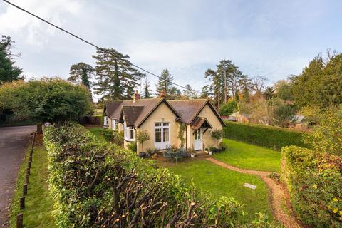 3 bedroom detached bungalow for sale, Lambridge Lane, Henley-on-Thames RG9