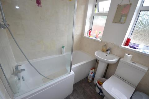 3 bedroom terraced house for sale, James Reckitt Avenue, Hull HU8