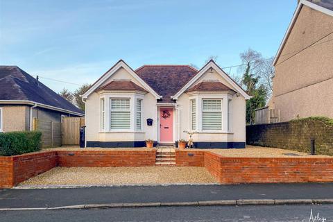 2 bedroom detached bungalow for sale, Brynymor Road, Gowerton, Swansea