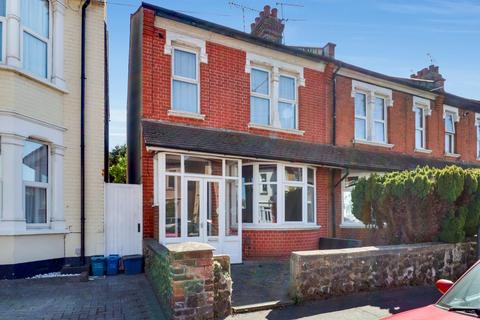 14 Central Avenue, Southend-on-sea, SS2 5HS