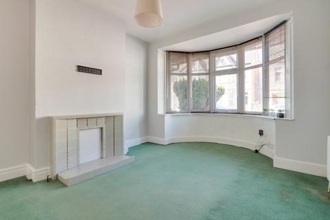 14 Central Avenue, Southend-on-sea, SS2 5HS