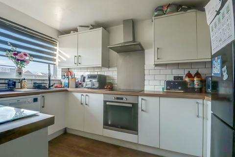 3 bedroom terraced house for sale, Lincoln Chase, Southend-on-Sea SS2