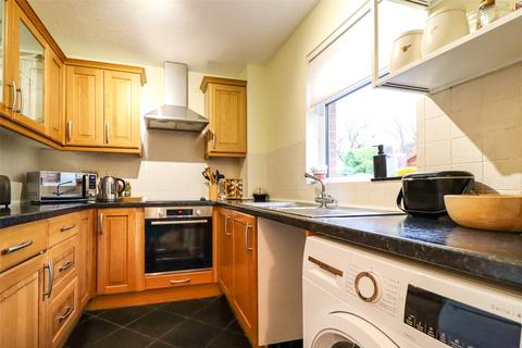 2 bedroom maisonette for sale, Mellersh Close, Fleet GU52