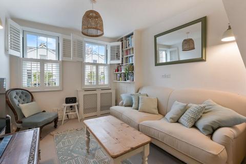 2 bedroom end of terrace house for sale, Rushett Close, Thames Ditton KT7