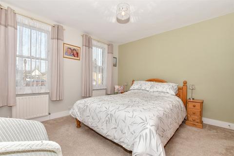 2 bedroom terraced house for sale, Holborough Road, Snodland, Kent