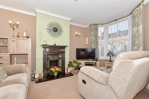 2 bedroom terraced house for sale, Holborough Road, Snodland, Kent