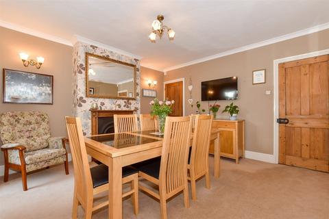 2 bedroom terraced house for sale, Holborough Road, Snodland, Kent