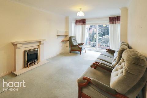 4 bedroom detached house to rent, Greenwich Close, SWINDON