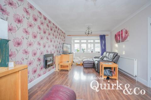 5 bedroom detached house for sale, Chapman Road, Canvey Island, SS8