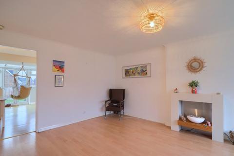 3 bedroom semi-detached house for sale, Surbiton Road, Fairfield