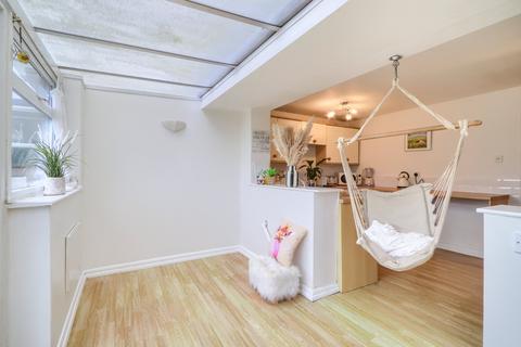 3 bedroom semi-detached house for sale, Surbiton Road, Fairfield