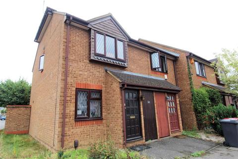 2 bedroom end of terrace house for sale, Langton Close, Cippenham