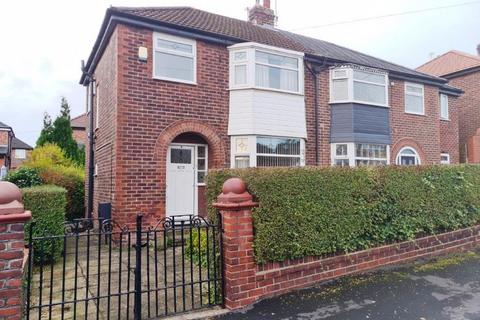 3 bedroom semi-detached house for sale, Lydgate Road, Droylsden