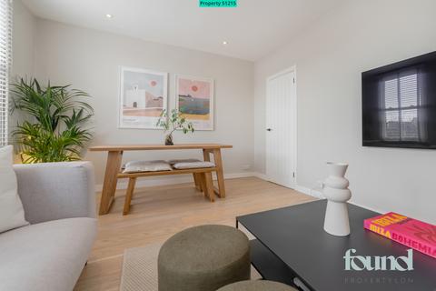 1 bedroom flat for sale, Beresford Road, Kingston upon Thames, KT2 6LR