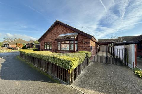 3 bedroom detached bungalow for sale, King George Close, Rollesby NR29