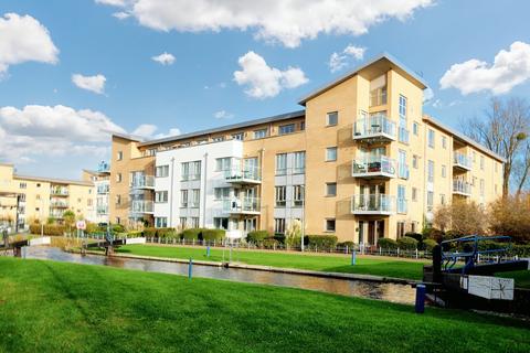 2 bedroom apartment for sale, Lockside Marina, Chelmsford CM2