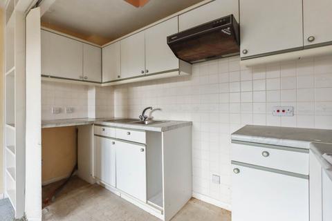 Studio for sale, Laburnum Close, London