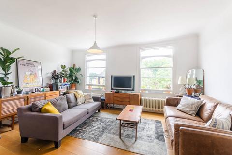 2 bedroom maisonette to rent, Grosvenor Avenue, Canonbury, London, N5